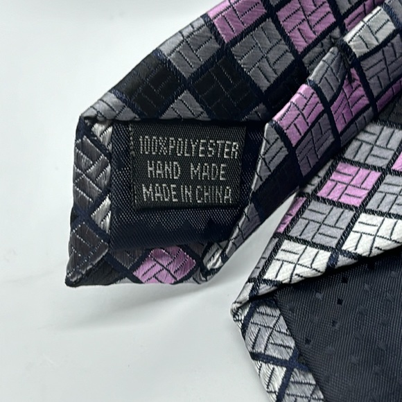 Men’s Tie Set, 3 Pieces. Black, Pink, Gray & Silver Geometric Design. - Picture 2 of 2
